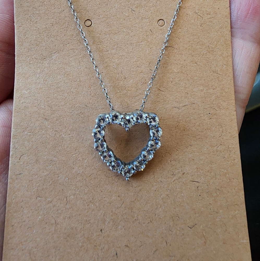 925 Sterling Silver Heart Necklace (NWOT)